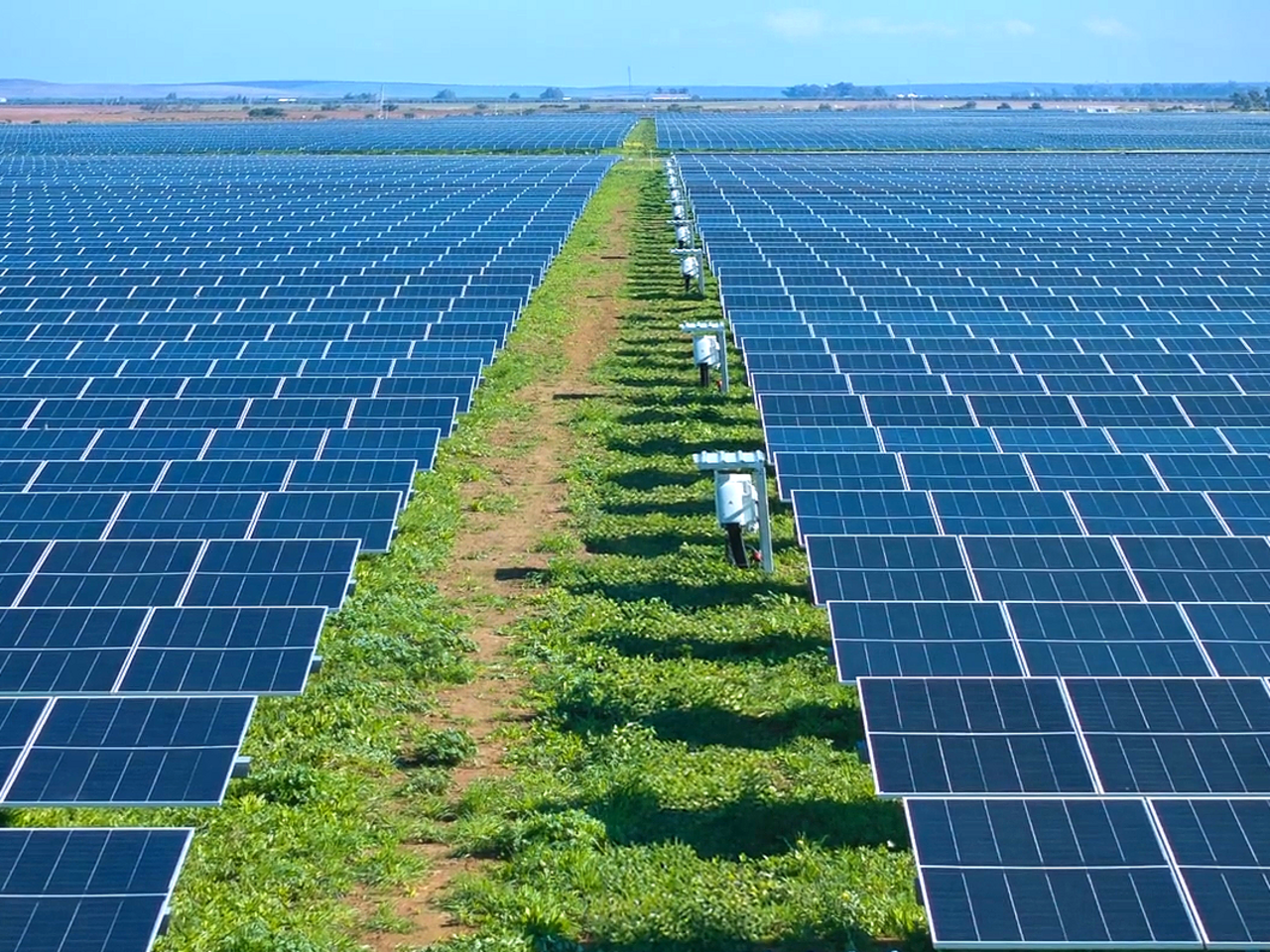 Driving down our emissions - green electricity from a new solar park ...